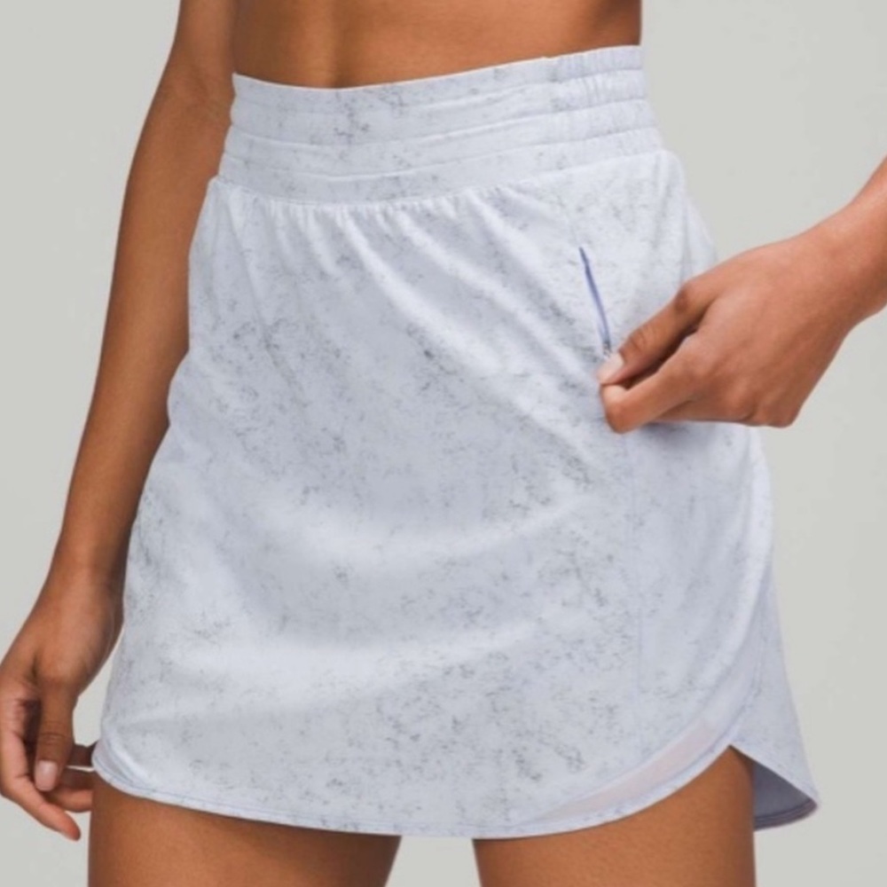 NWOT Lululemon Hotty Hot Skirt
